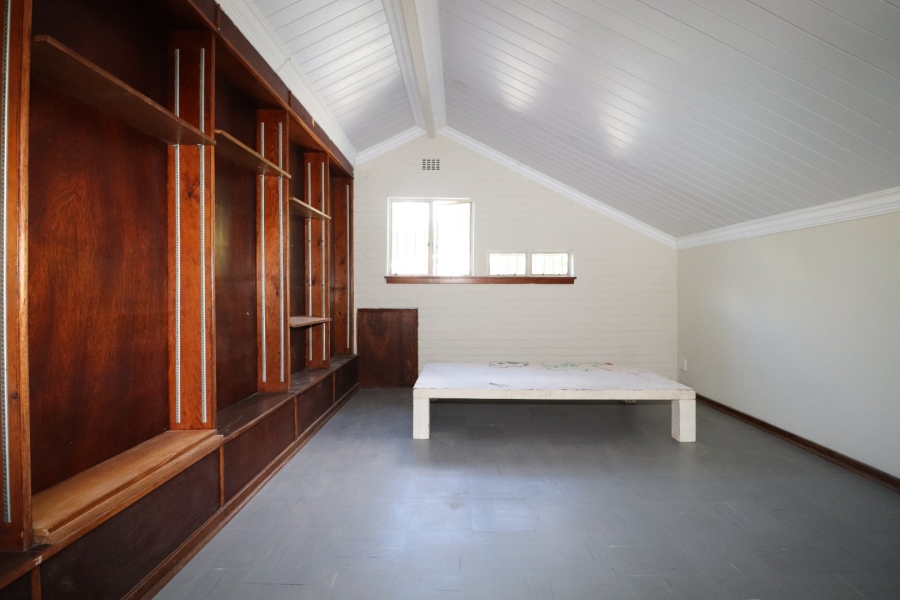 To Let 4 Bedroom Property for Rent in Flamwood North West